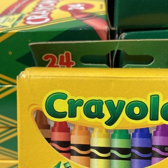 Crayola Classic Crayons 24 Count 10 Boxes - Picture 2 of 12